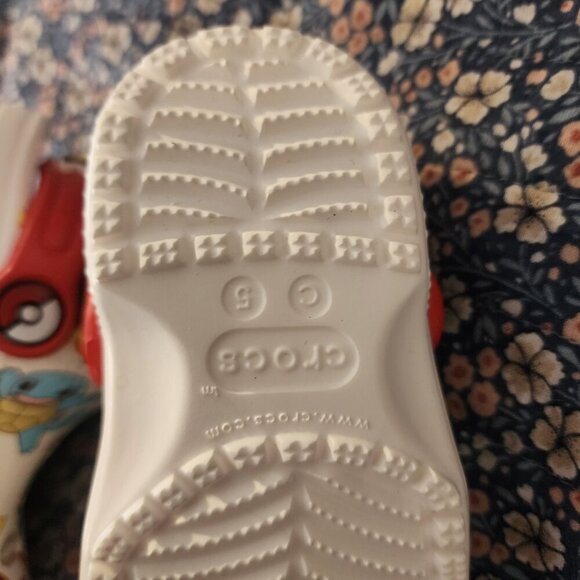 NWOT Little Kids Pokemon Crocs Size 5C C5 - Picture 4 of 4